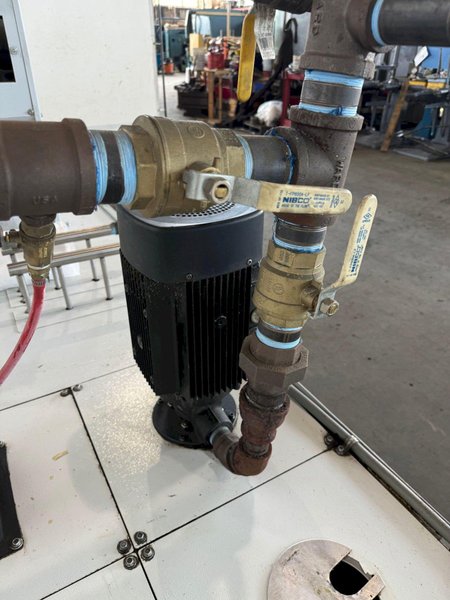 24" LOSMA MASTER MEDI-600 PAPER BAND COOLANT FILTRATION SYSTEM. (NEW IN 2014) STOCK # 0685324