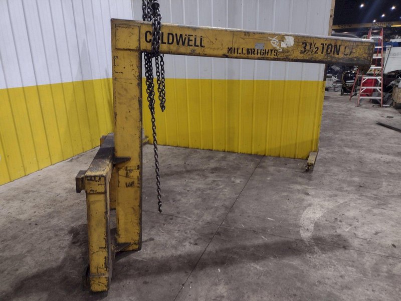 7,000 LBS (3.5 TON) X 70" X 63" MODEL FC JS-70 CALDWELL FORKLIFT CLIP-ON BOOM: STOCK #23563