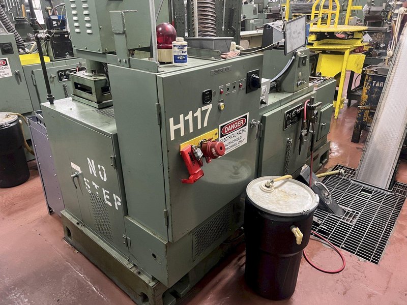 Nakashimada Model NP-40 Two Die Three Blow Cold Header