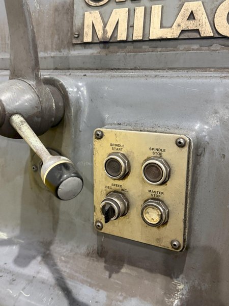 #4 CINCINNATI MILACRON MODEL #415-16 PLAIN DIAL TYPE HORIZONTAL MILL: YOBRO #24825