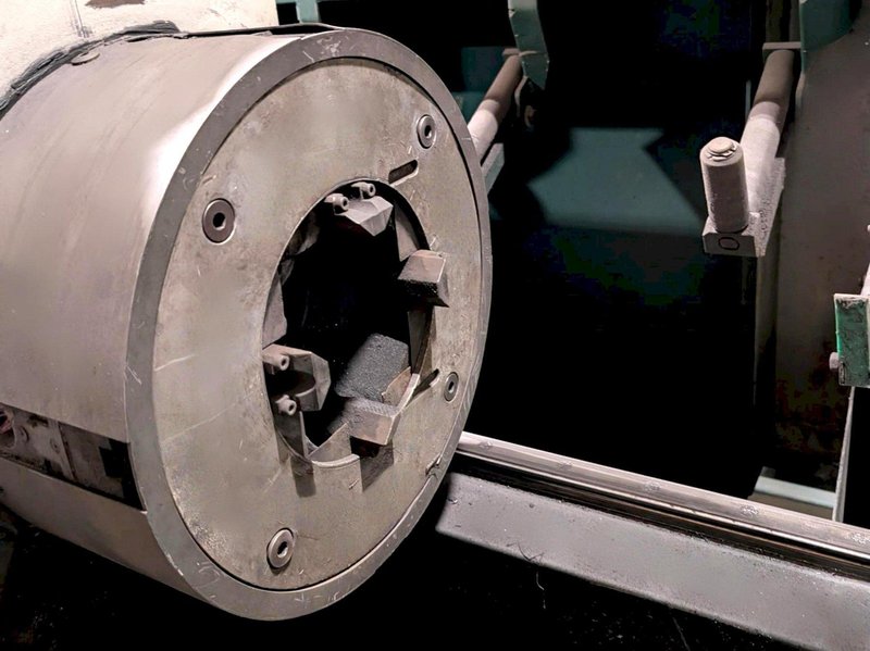 BLM LT712D (2005) CO2 Tube Laser