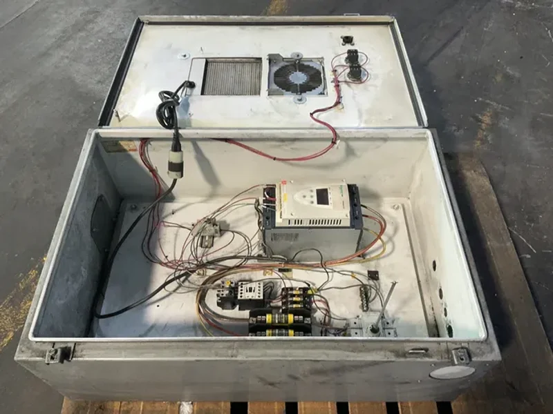 Mclean Control Cabinet W/air Conditioner - Cr23216g002