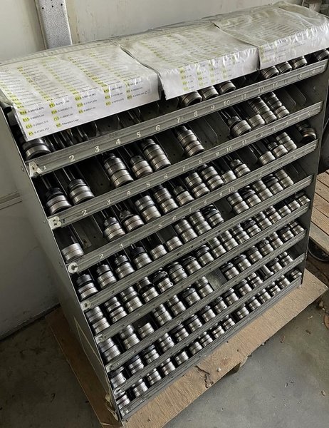 STRIPPIT U-1000-XP-OIPB TURRET PUNCH WITH TOOLING. STOCK # 0432426