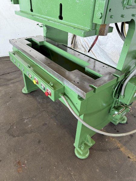 35 TON E.W. BLISS C2-35 GAP FRAME PRESS. STOCK # 0235525.