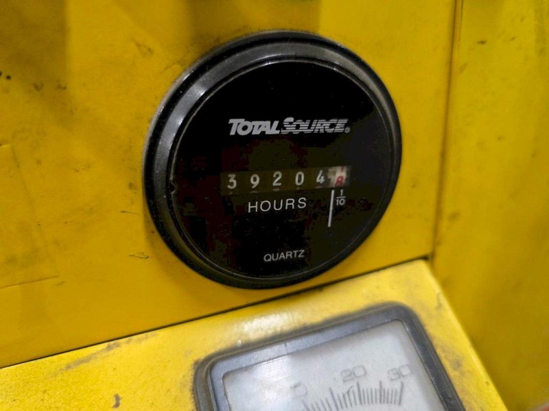 36 VOLT CUSHMAN MODEL 898361 STOCK CHASER/TUGGER CART: YOBRO #24662