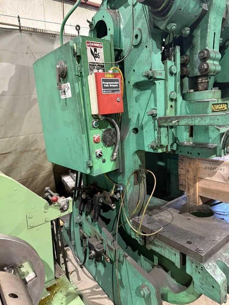 60 Ton Niagara OBI Press
