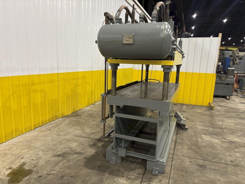40 TON X 36&quot; X 94&quot; AIRAM 4 POST PNEUMATIC CUTOFF PRESS: STOCK #22485