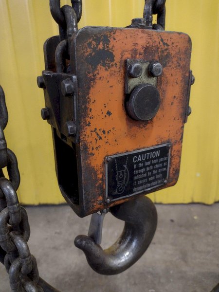 2 TON HITACHI CHAIN HOIST 110V SINGLE PHASE: STOCK #15897