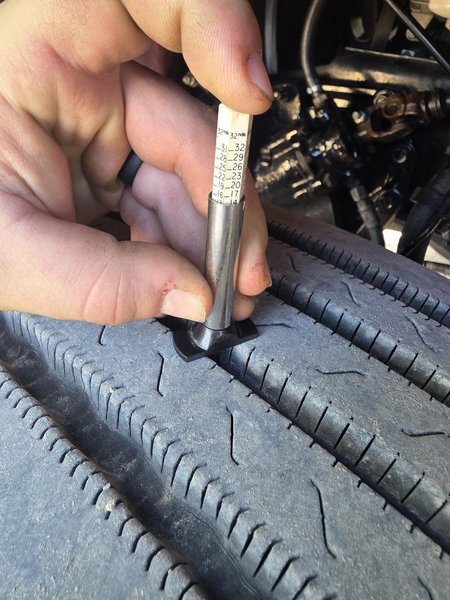 PETERBILT 567 - Trucks