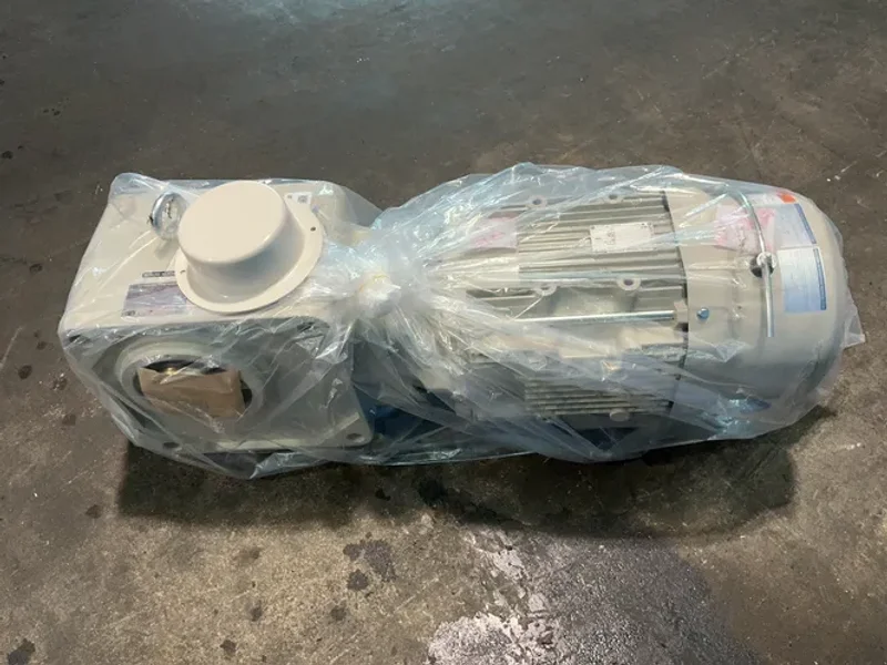 SUMITOMO HEAVY INDUSTRIES, INC. 5 HP GEAR DRIVE  -  RNYM5-1633-B-25
