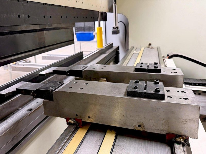 LVD PPED 135/30 150 Ton x 10' Press Brake