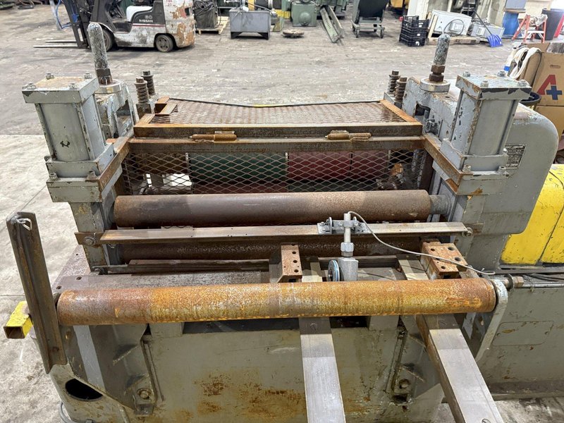 36” x 3&quot; YODER MODEL #M3 POWERED SLITTING HEAD: STOCK #22953