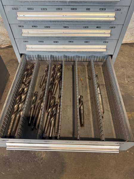 10 DRAWER STANLEY VIDMAR CABINET. STOCK #0538126