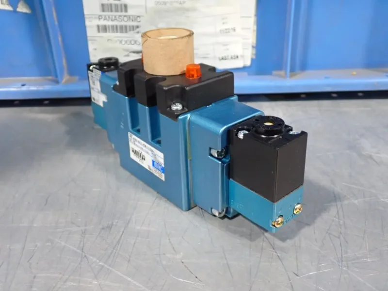 MAC VALVES 150 PSI PNEUMATIC SOLENOID VALVES  -  MV-A2B-A211-PM-111DA