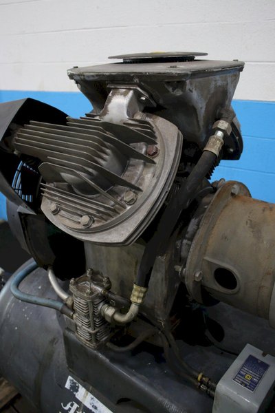 15HP ATLAS COPCO AIR COMPRESSOR: STOCK #75528
