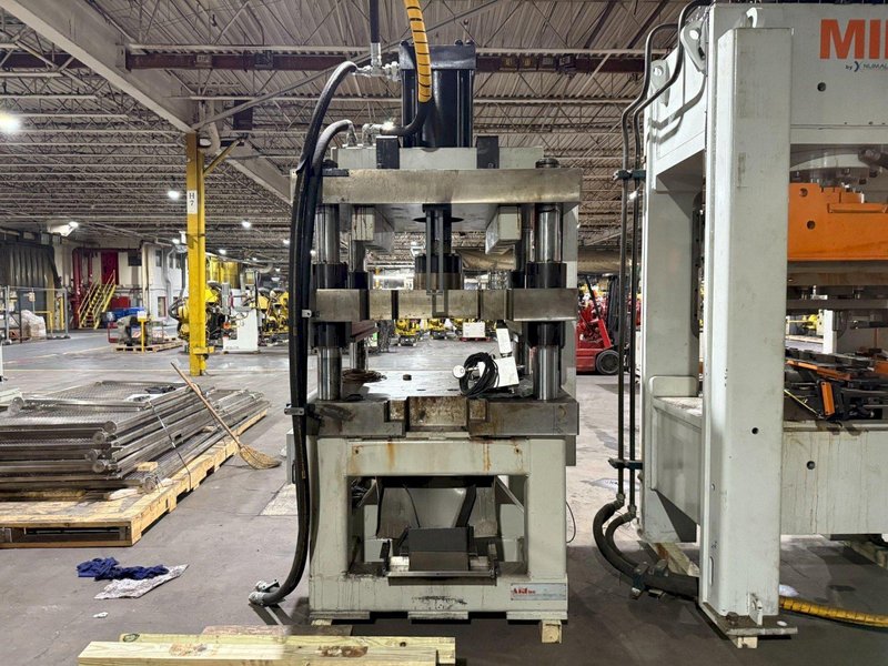 AIM 35* Ton Hydraulic Press USED