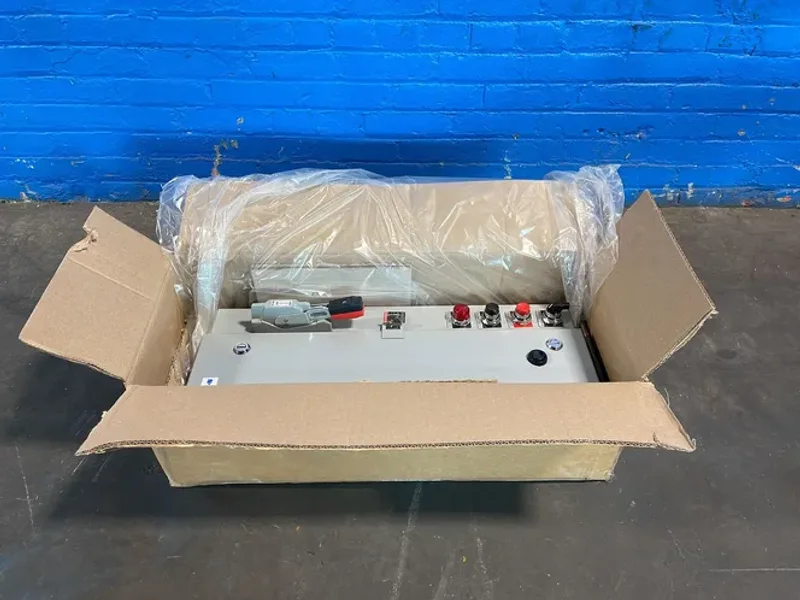 EATON FREEDOM NEMA COMBINATION FVNR STARTER WITH FUSED DISCONNECT &amp; CPT  -  ECN1811CCC