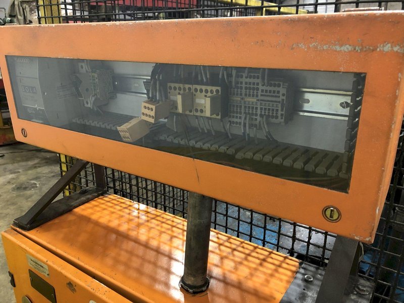 EAGLE MODEL #TC-2000 TUBE CUT-OFF MACHINE: STOCK #18039