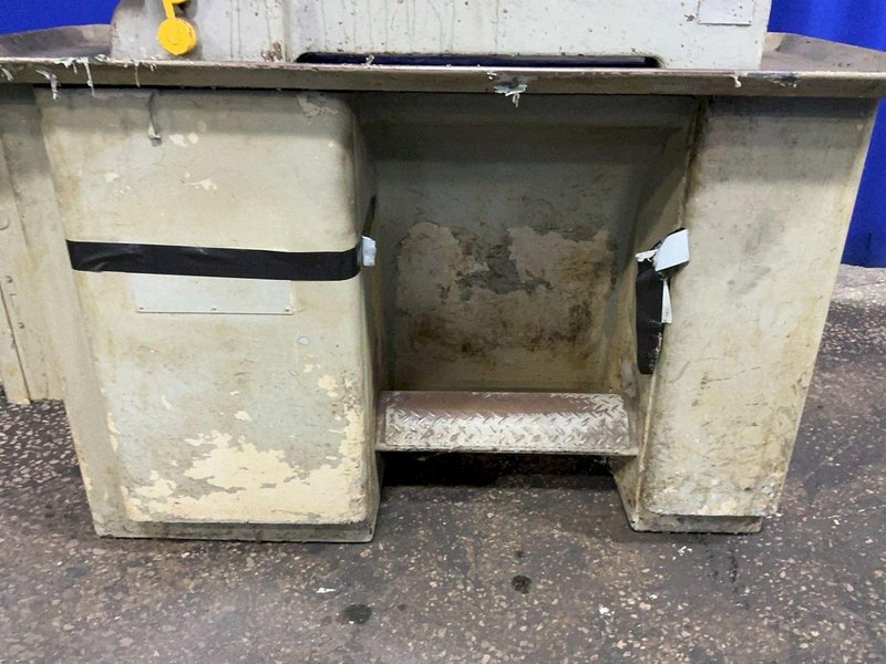 HARDINGE 9” X 26” LATHE  -  DV59