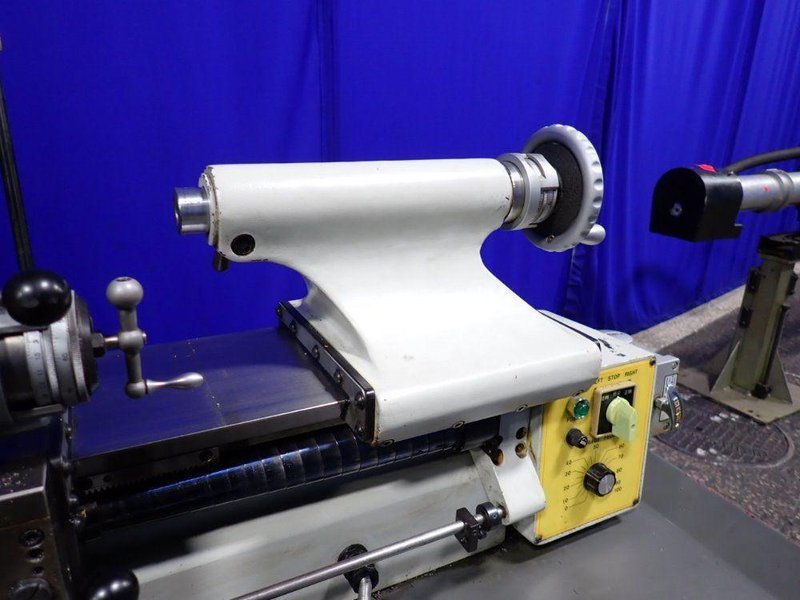 VICTOR 18" X 12" LATHE  -  618 EVS