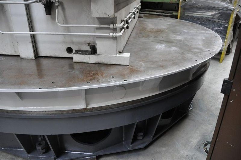 Turntable - dia 4200 mm x 80 ton
