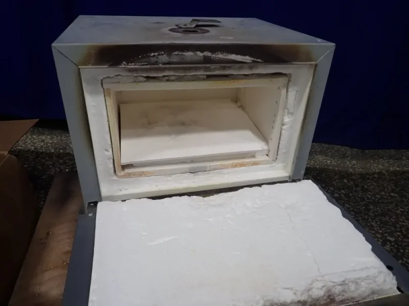 THERMOLYNE 10" X 13" X 7" FURNACE   -  6000
