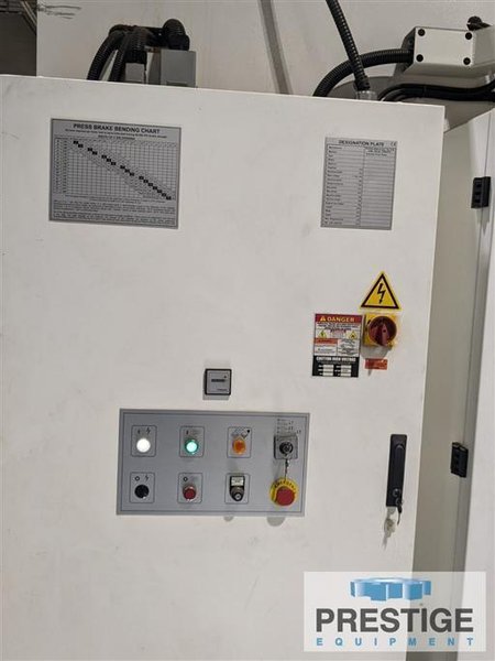 Baykal APHS 31120 132 Ton x 10&#039; 4-Axis CNC Press Brake