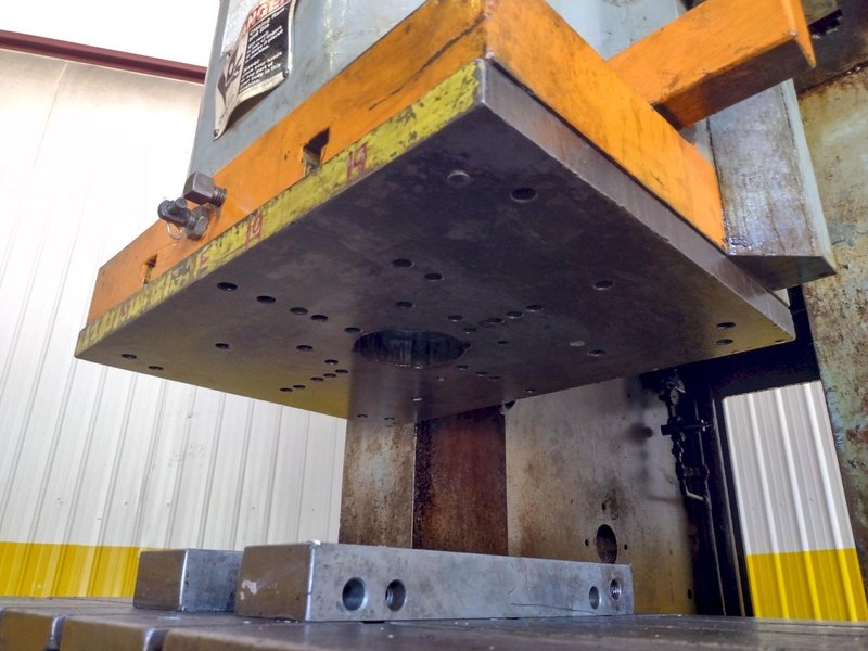 165 TON AIDA MODEL #PC-15(2) MECHANICAL CRANK GAP FRAME PRESS  7.8" STROKE : YOBRO #25990