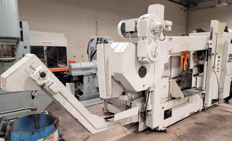 26" X 41" KASTO HBA-A6X10 FULLY AUTOMATIC HORIZONTAL BAND SAW TYPE HBA660/1060AU