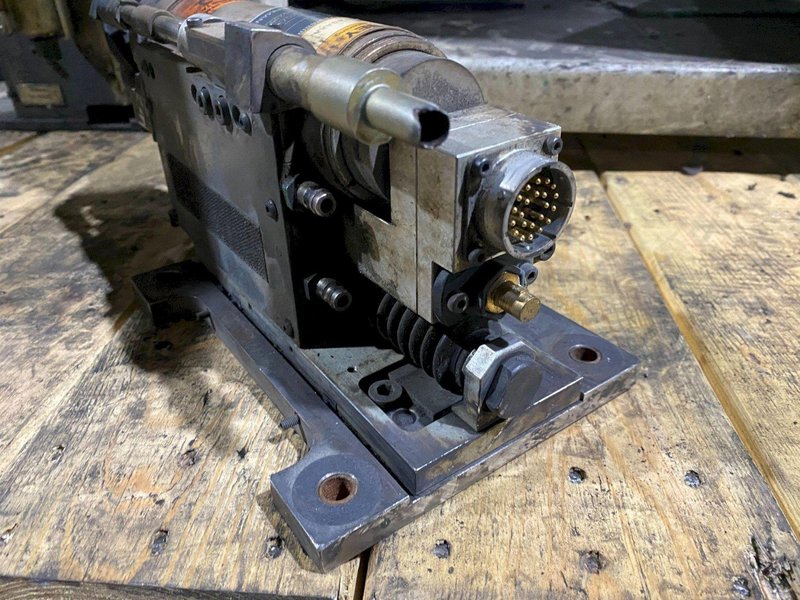 EMHART TUCKER LM240/310/K3100 Stud Welder Head USED