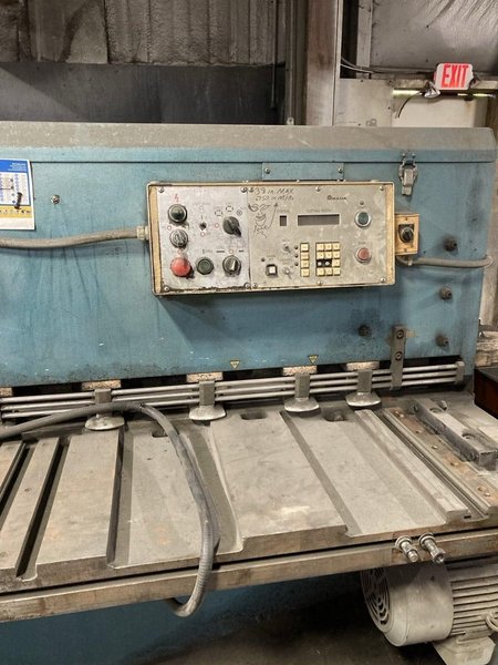 3/16″ x 10′ Amada M-3045 Mechanical Power Squaring Shear, 1984 – Backgauge