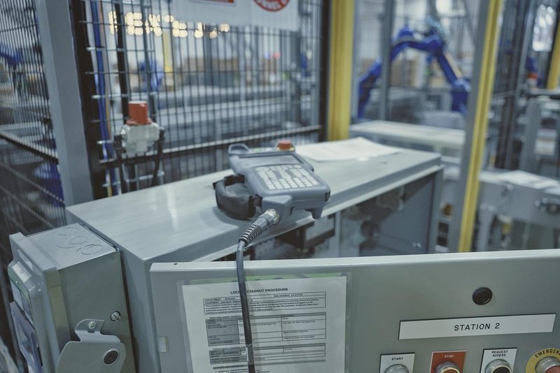 Yaskawa Motoman GP25-12 Robots (1) – YRC1000 Controllers, Mech-Mind 3D Vision, Bin Picking, Integrated Safety Cells, 2022