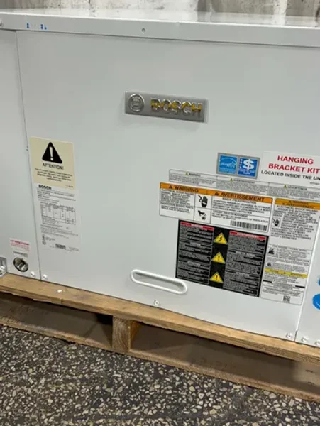 BOSCH WATER SOURCE HEAT PUMP   -  SM060-1AHX-XLSATA-CHTX