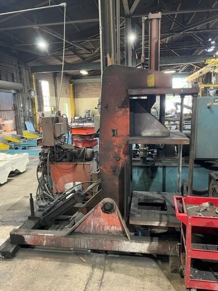 Hall model 2H tilt pour molding machine 26x32 front platen, 224x 32 rear platen, s/n 201687 with hydraulic system and controls