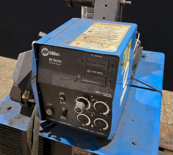 MILLER CP-302 MIG WELDER WITH 60 SERIES 24V WIRE FEEDER USED