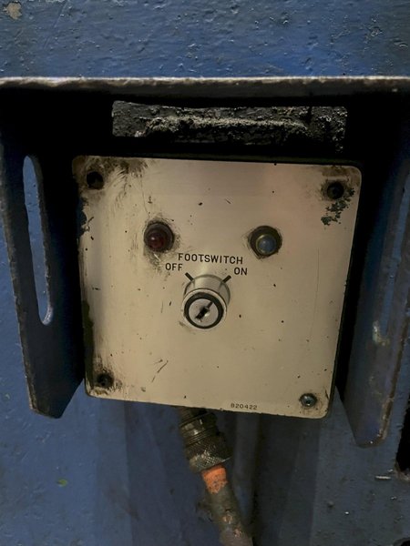 135 TON X 8' CINCINNATI MODEL 135FMX6 HYDRAULIC PRESS BRAKE: STOCK #15770