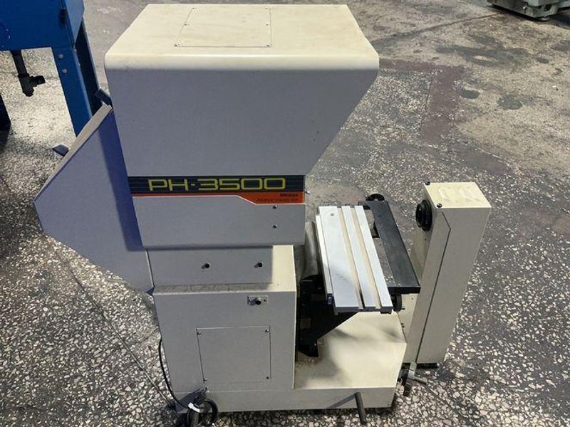 Mitutoyo 13” Diameter Optical Comparator - Ph-3500