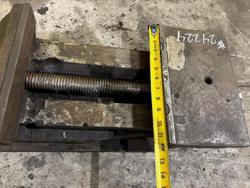12" X 12" MACHINIST MILL VISE: YOBRO #24224