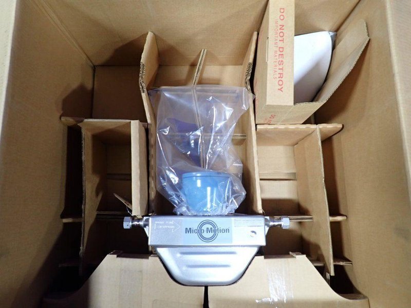 EMERSON FLOW AND DENSITY METER  -  F025S319CQBAEZZZZ