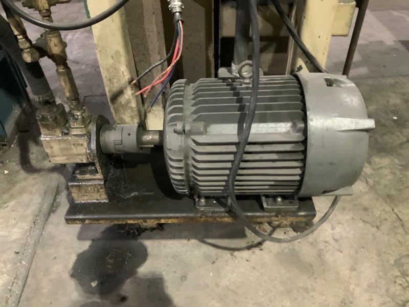 SELMA VERTICAL INDUSTRIAL BALER: STOCK #18088