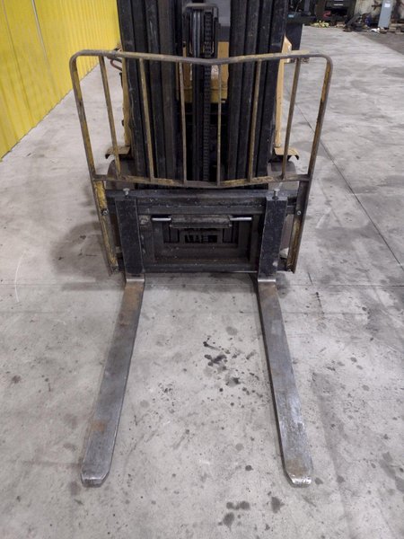 3,000 LB HYSTER MODEL #E45XM-27 ELECTRIC LIFT TRUCK FORKLIFT: STOCK #20642