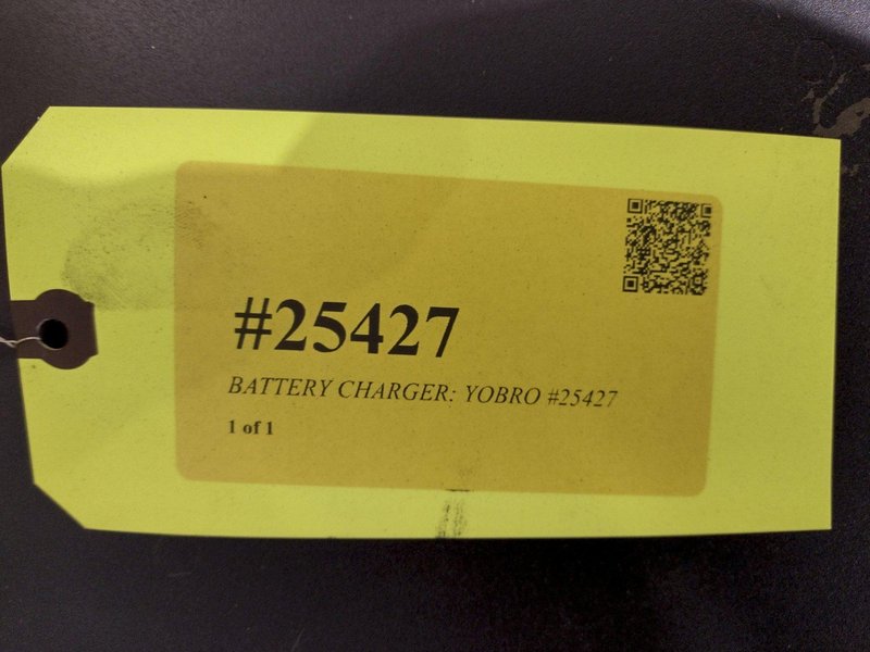 DEKA POWERFORCE MODEL #900EB3-18P BATTERY CHARGER: YOBRO #25427