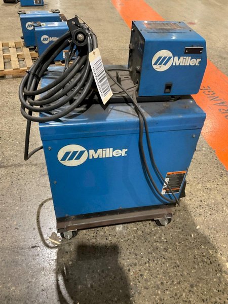 MILLER DELTAWELD 302 CV/DC WELDER USED