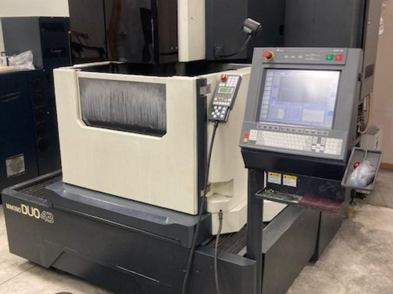 Makino Duo43 CNC Wire Type EDM, MGW-S6 Control, 34.25" x 29.72" Tank- Auction Item