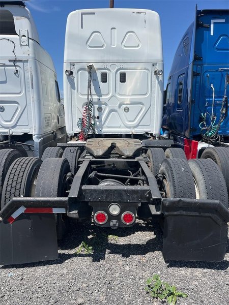 2017 Freightliner Cascadia 125 3AKJGLDR4HDHY0030