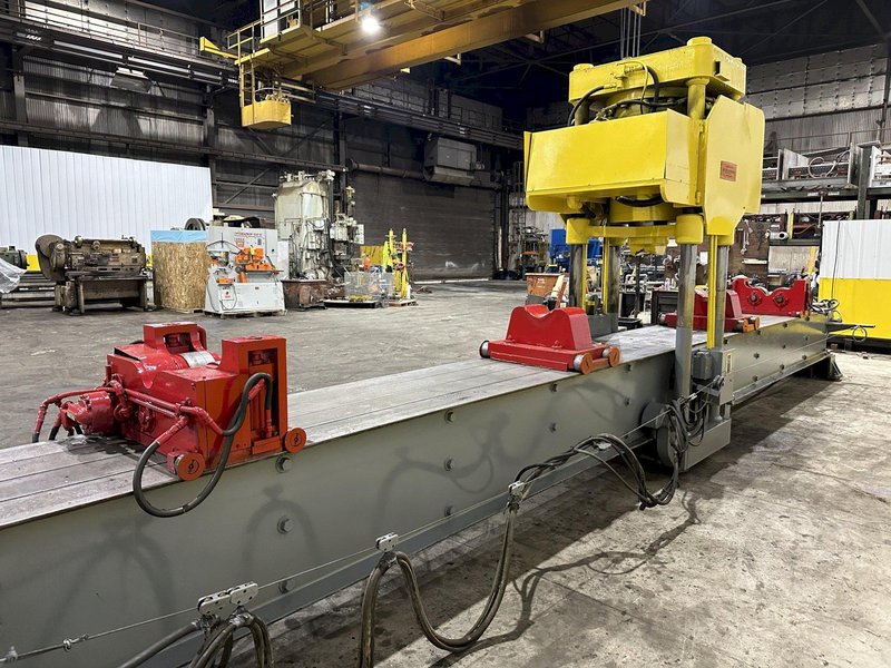 400 TON X 30' DRILCO TRAVELING HEAD HYDRAULIC STRAIGHTENING PRESS: STOCK #24953