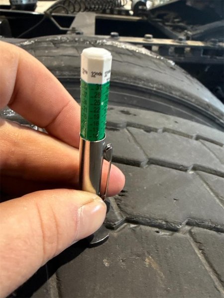 2018 Volvo VNL64T780