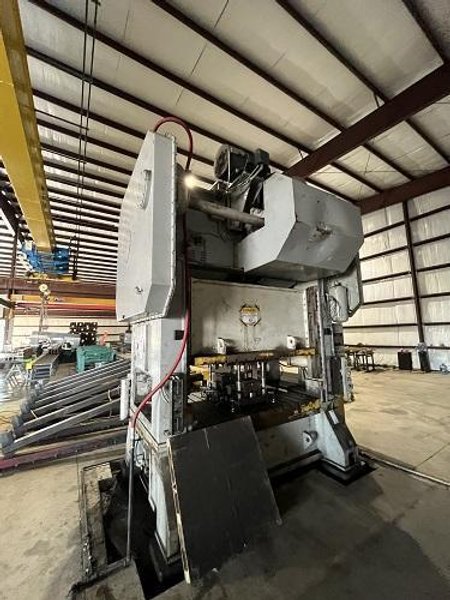 BLOW 250 TON STRAIGHT SIDE TWIN END BACKSHAFT DRIVEN MECHANICAL PRESS