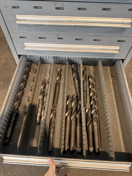 10 DRAWER STANLEY VIDMAR CABINET. STOCK #0538126