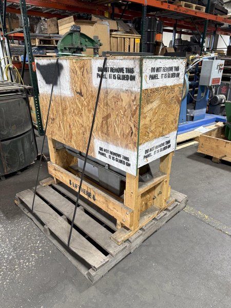 Joslyn model VBT hi voltage switch s/n AMT01012 600 amp, 15.5 kv